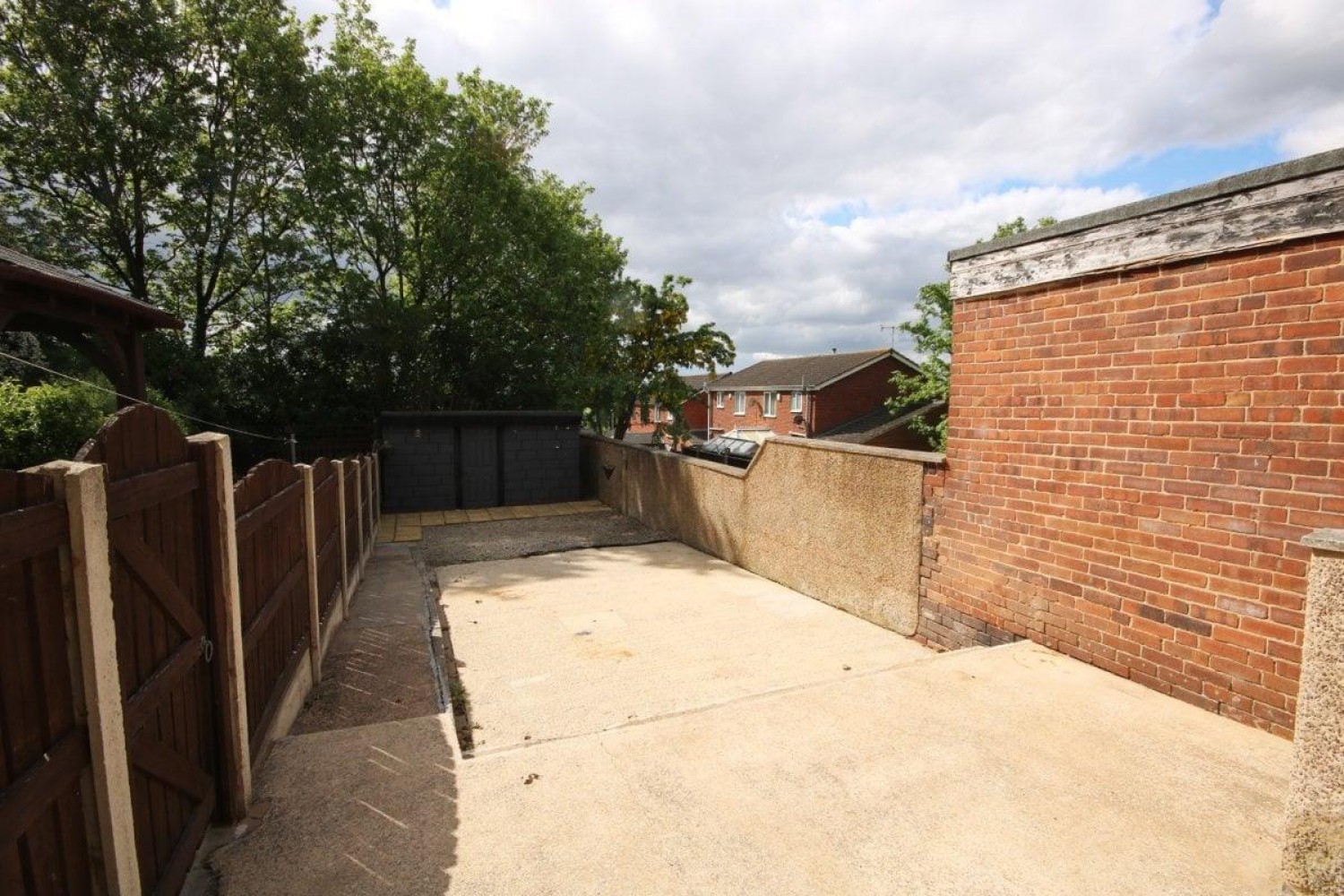 Claypit Lane, Rawmarsh