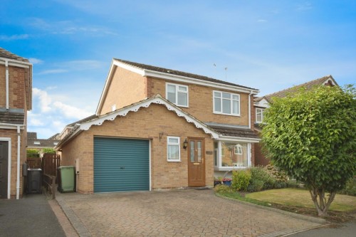 Acorn Ridge, Walton, Chesterfield, S42 7HE