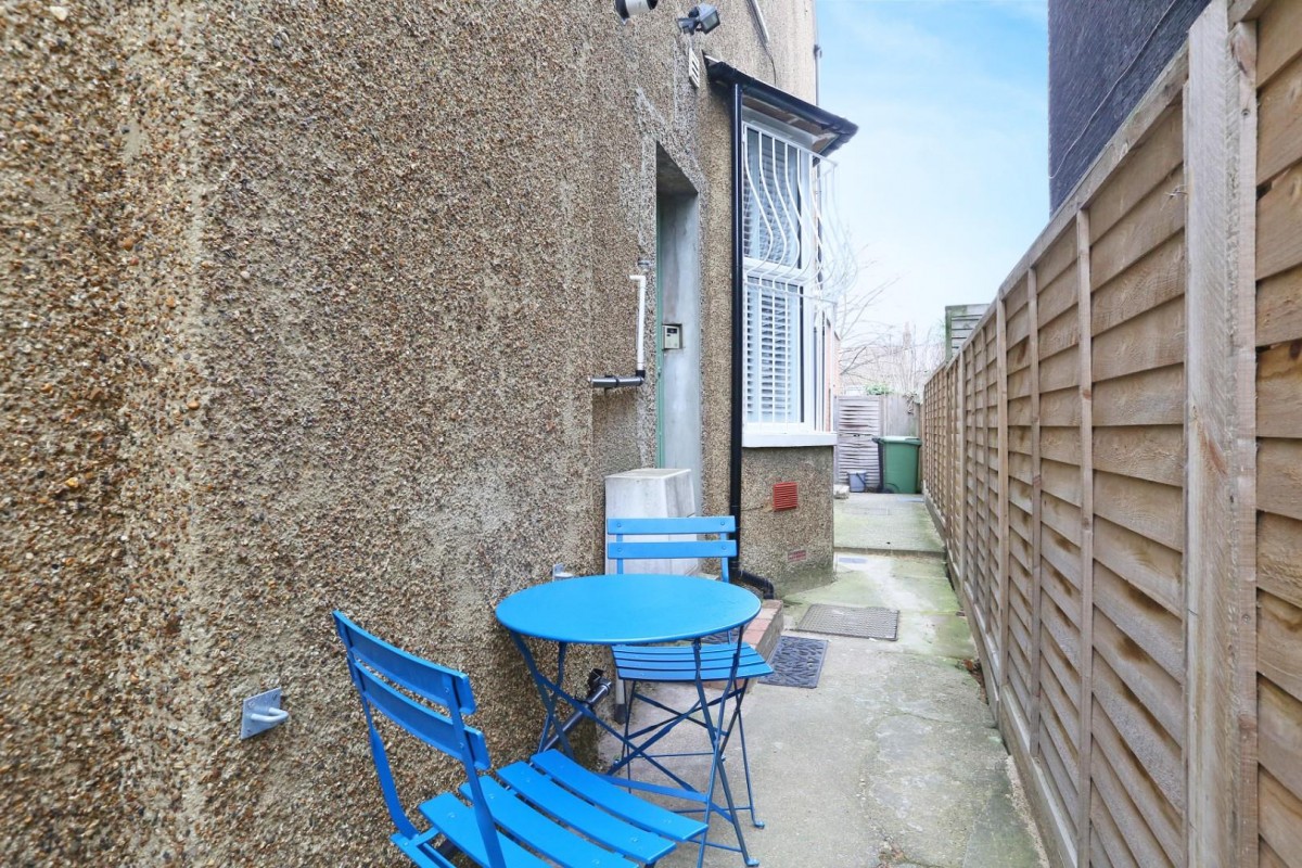 Hurstbourne Road, Honor Oak, SE23