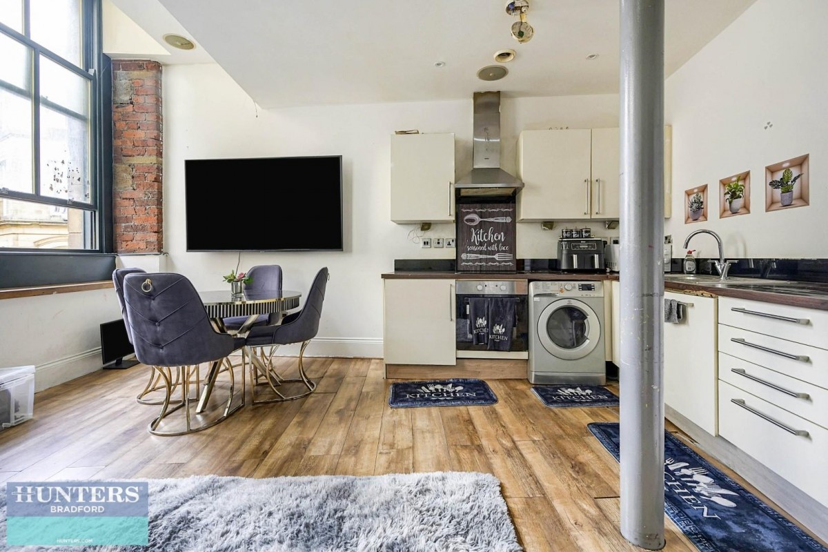 Albion House, 4 Hick Street Bradford, BD1 5AW