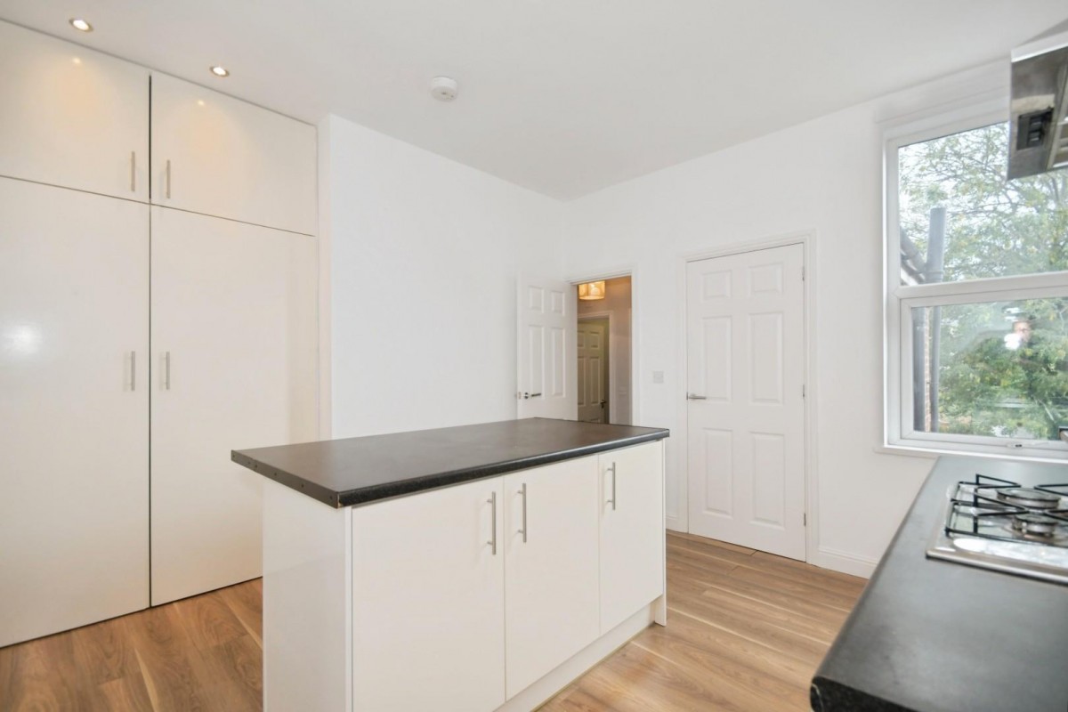 Rutland Road, Chesterfield, S40 1LZ