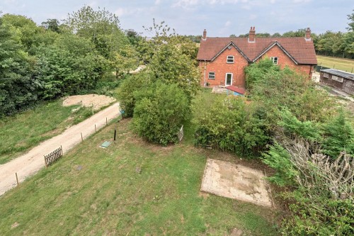 Top Yard, Baumber