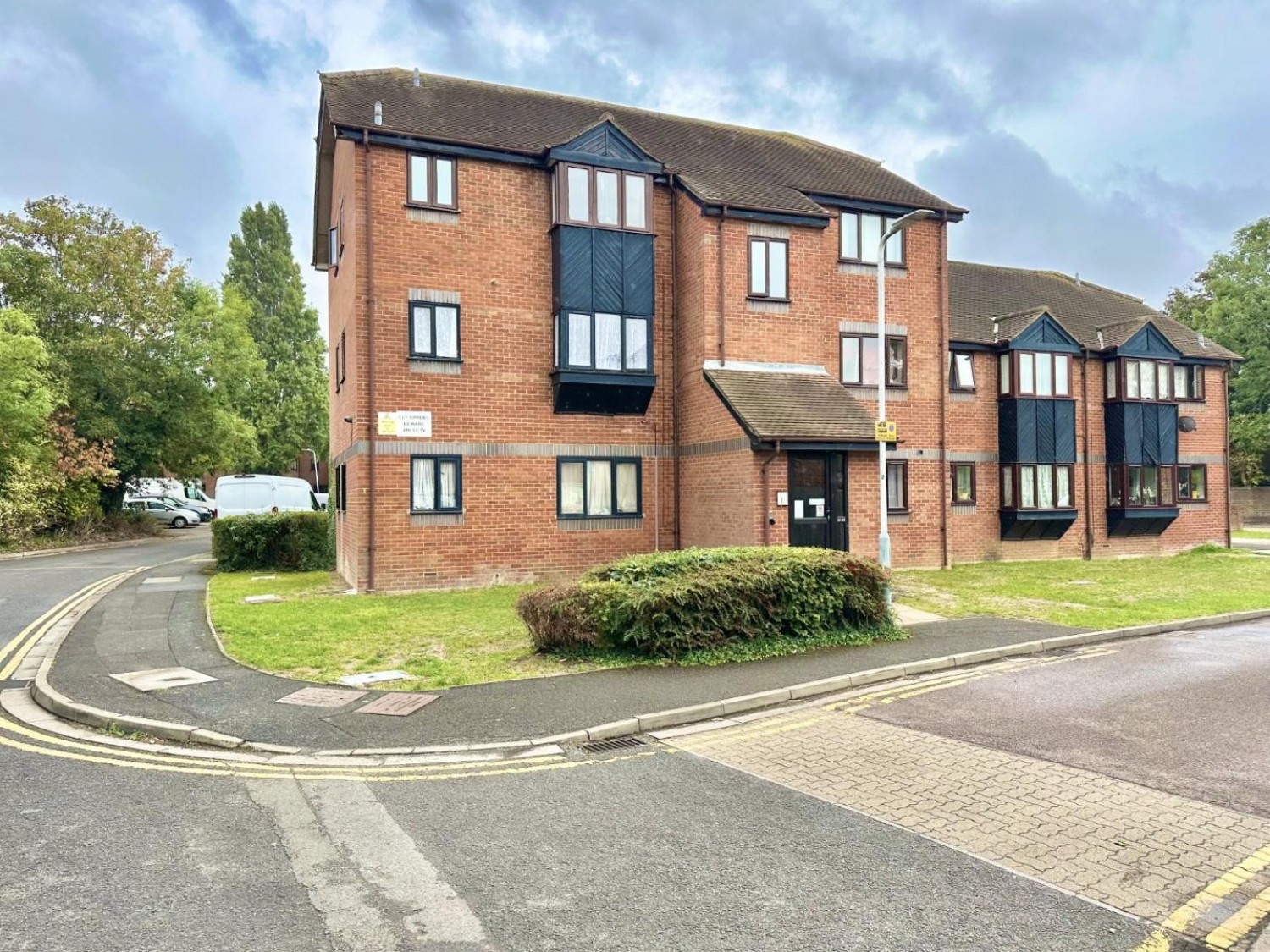 Willenhall Drive, Hayes, UB3 2UX