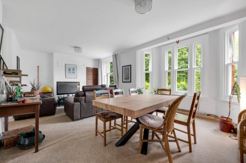 Highbury Grange, N5
