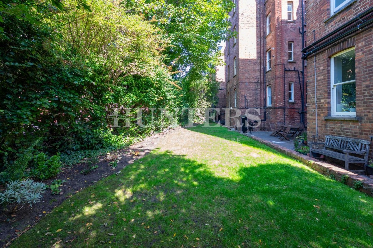 Honeybourne Road, West Hampstead, NW6