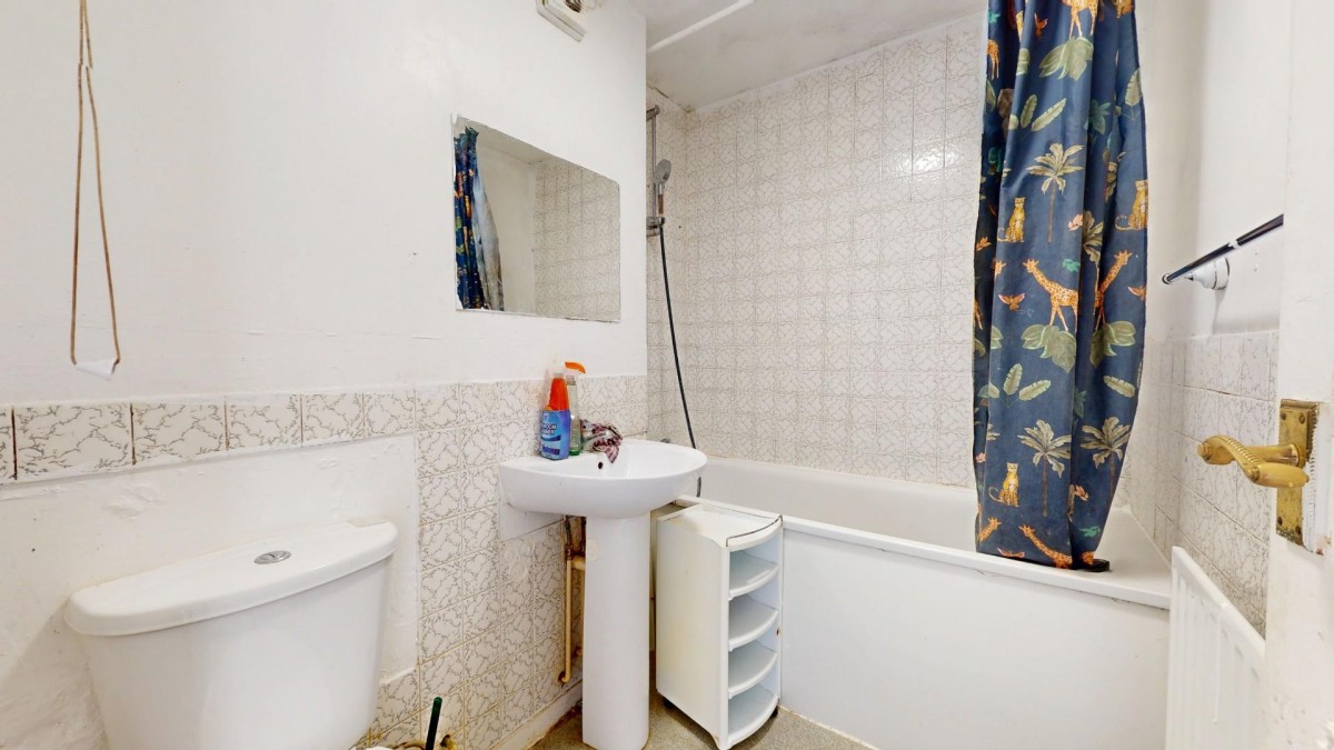 The Hollies, Gravesend