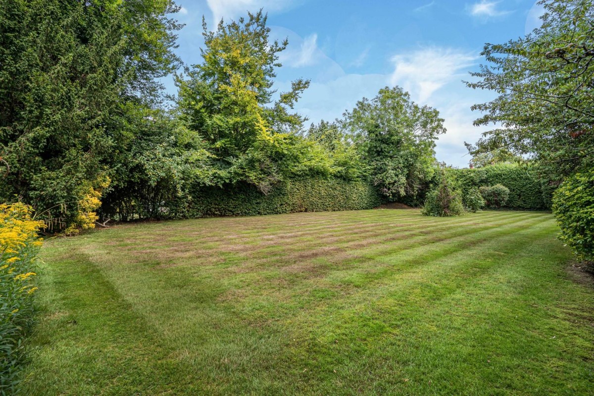 Verulam Avenue, Purley