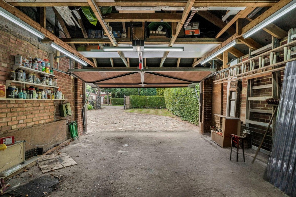 Verulam Avenue, Purley