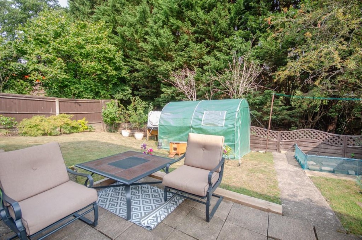 Firework Close, Kingswood, Bristol,BS15 4LU