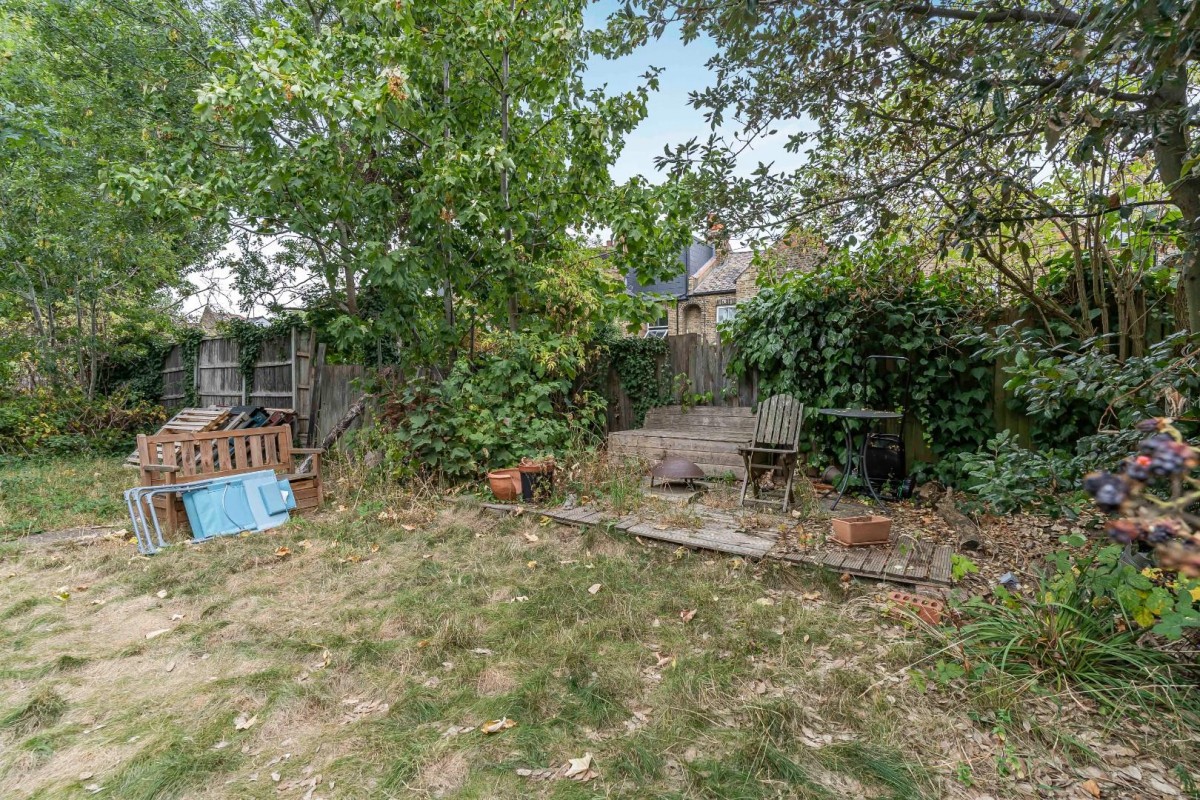 Elsinore Road, London