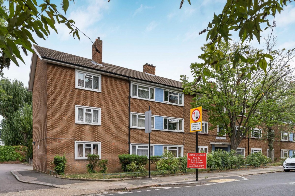 Elsinore Road, London