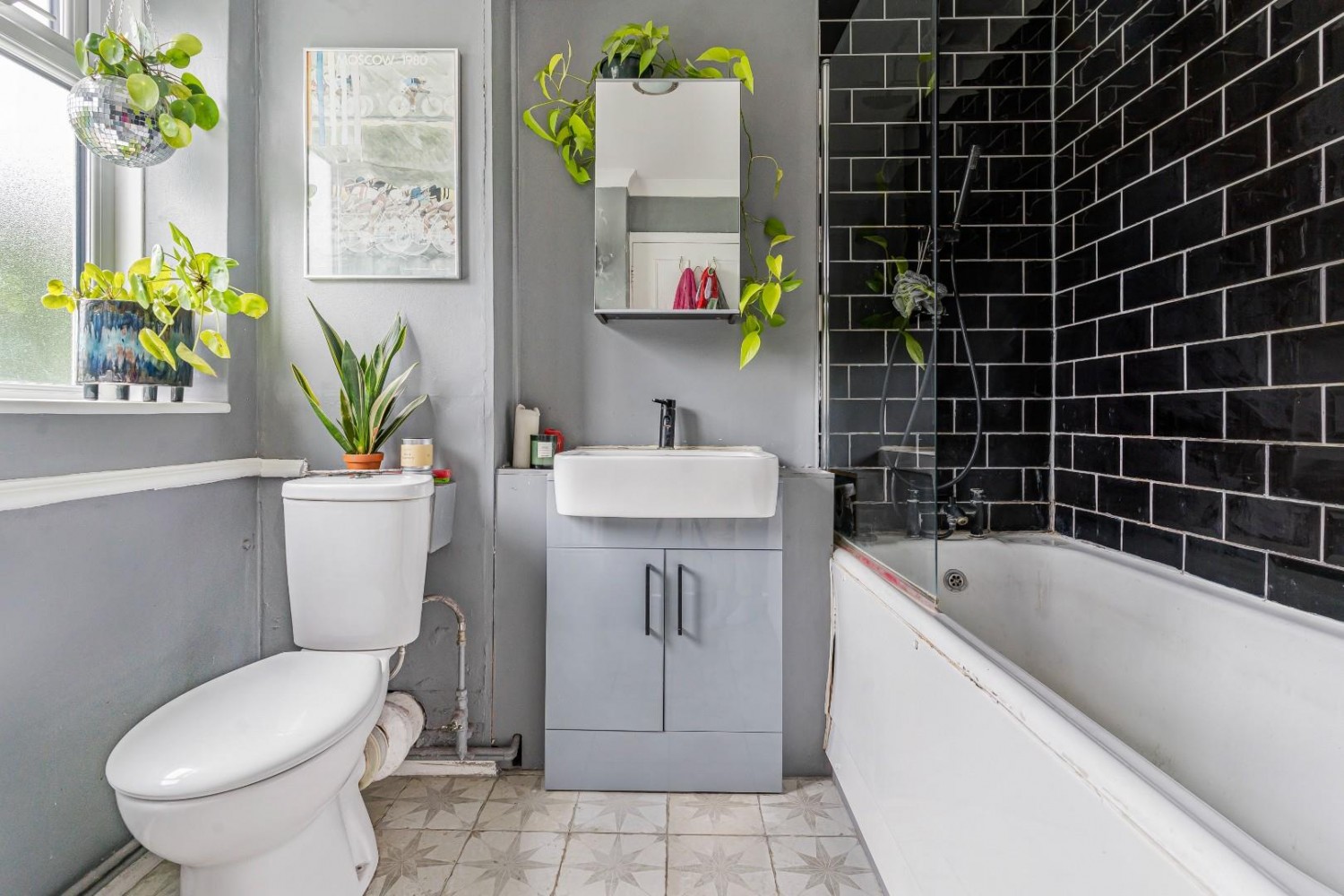 Elsinore Road, London