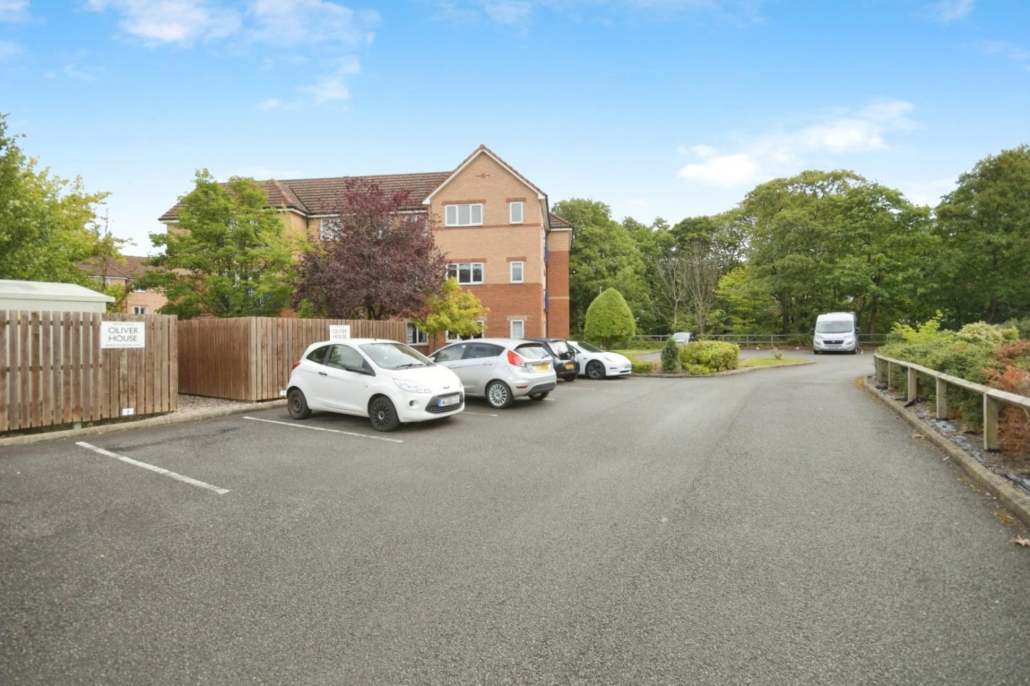 Oliver House, Wain Avenue, Chesterfield, S41 0FE