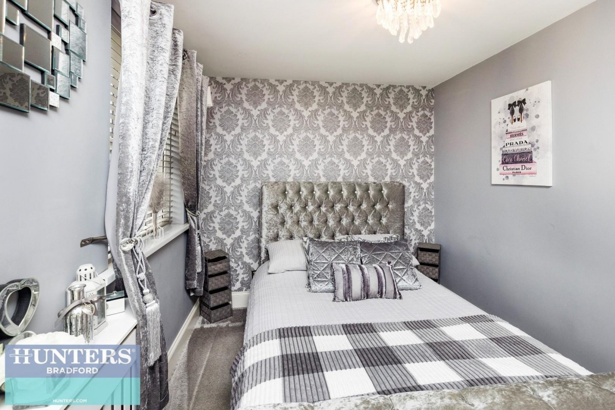 Parkmere Close Bradford, West Yorkshire, BD4 6EU