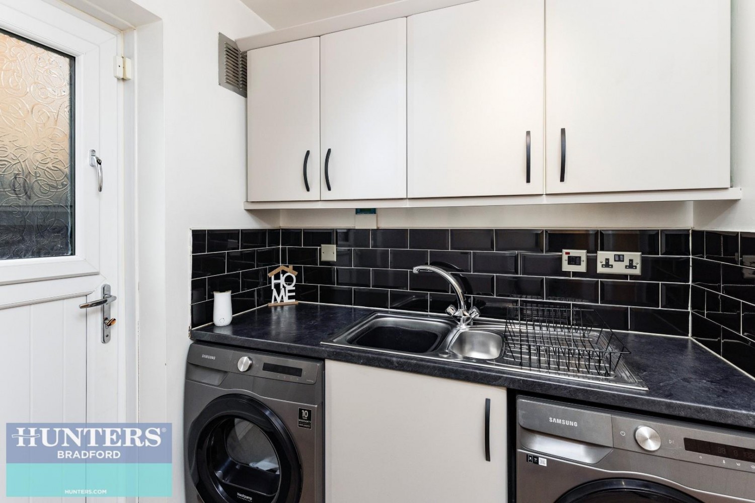 Parkmere Close Bradford, West Yorkshire, BD4 6EU