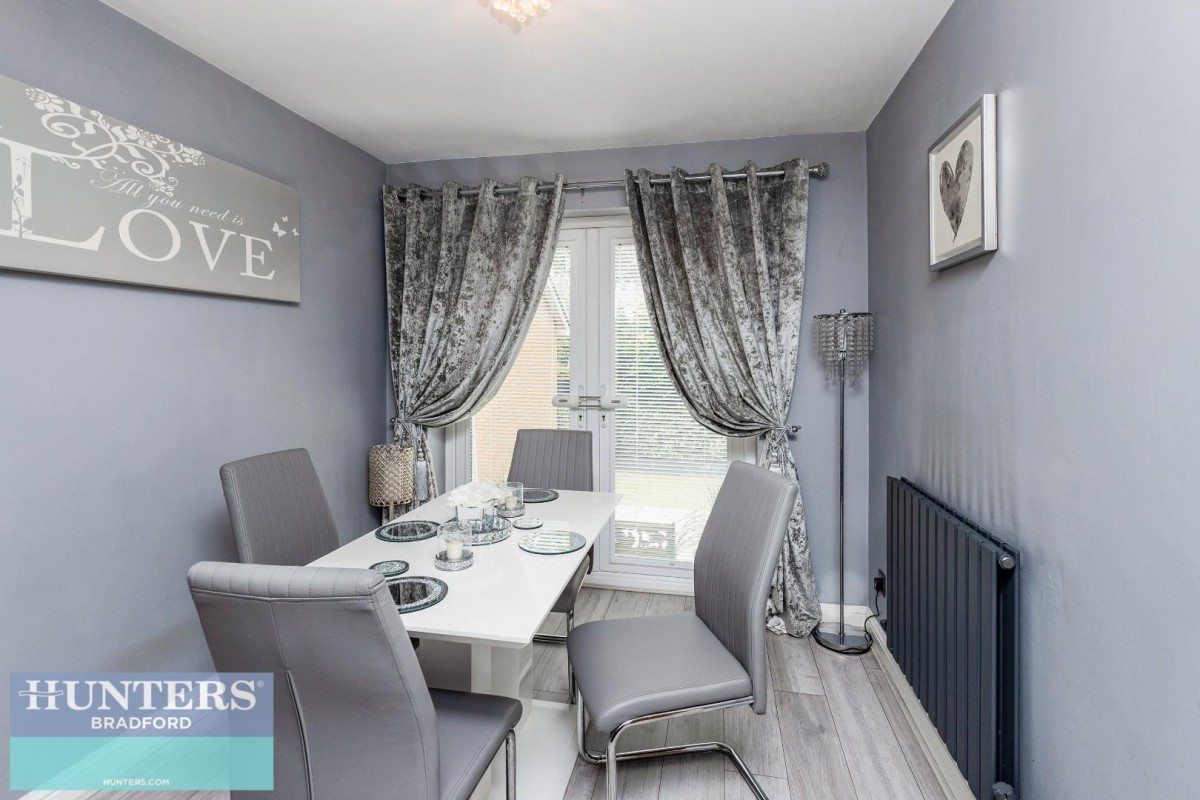 Parkmere Close Bradford, West Yorkshire, BD4 6EU