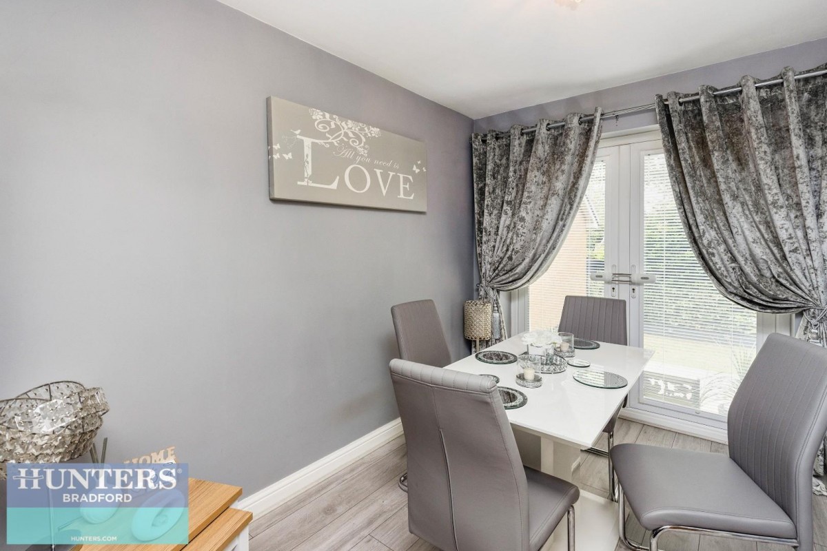 Parkmere Close Bradford, West Yorkshire, BD4 6EU