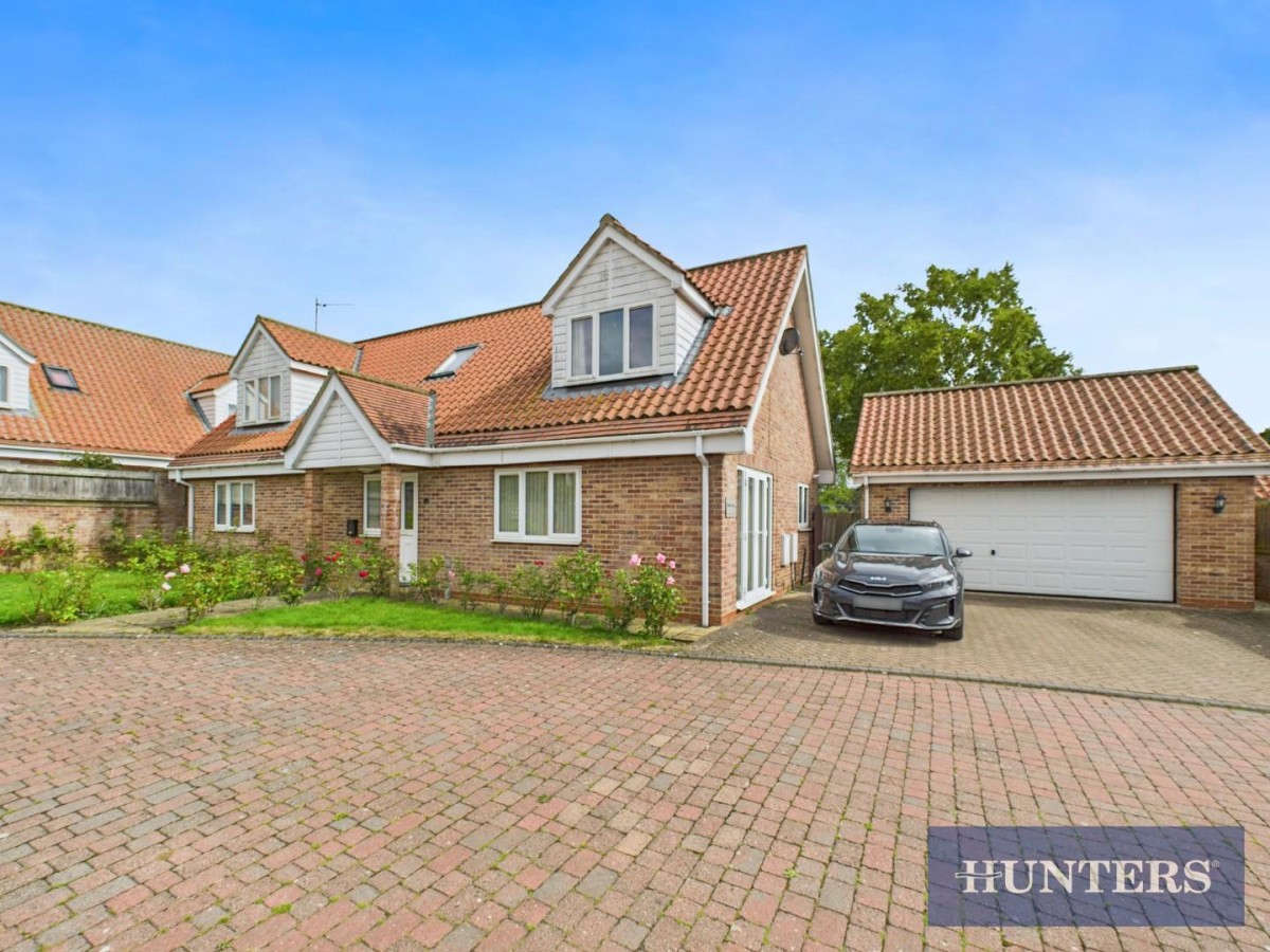 Lena Court, Kilham