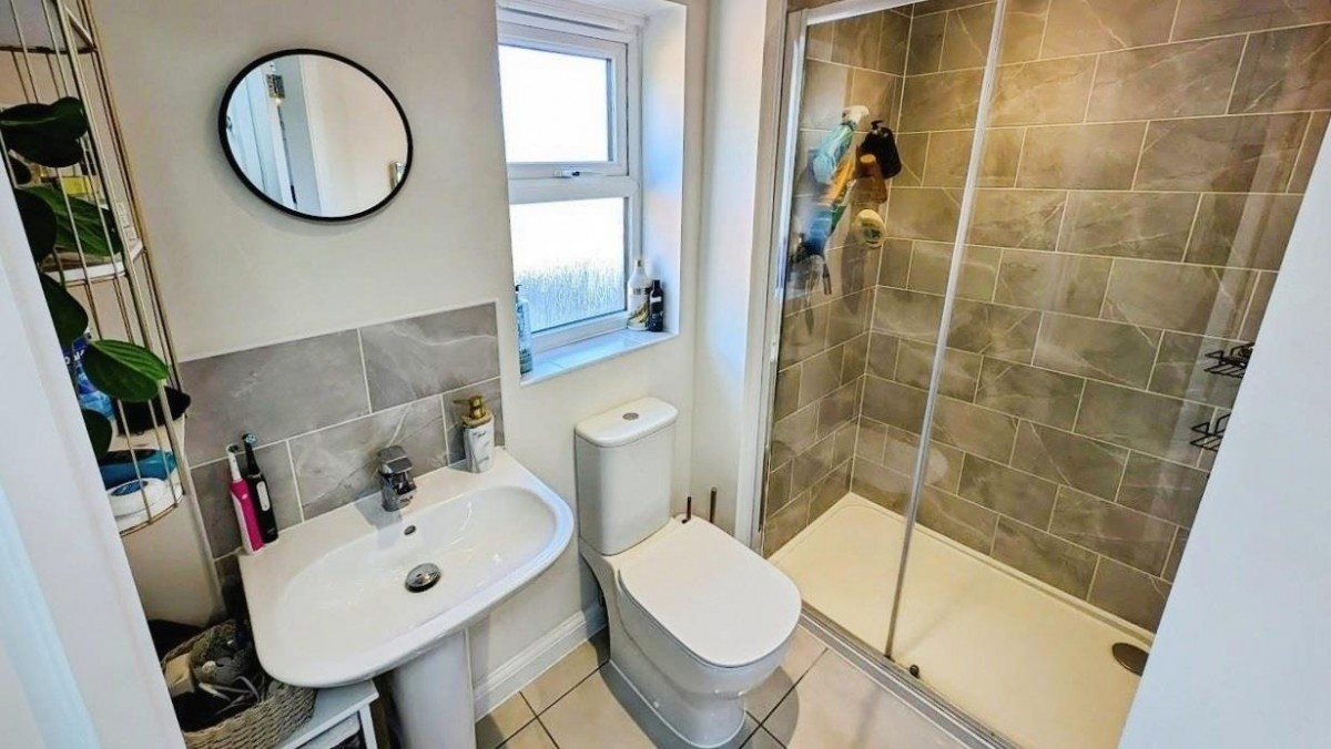 Dyrham Crescent, Yate, Bristol