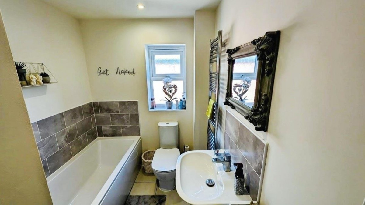 Dyrham Crescent, Yate, Bristol
