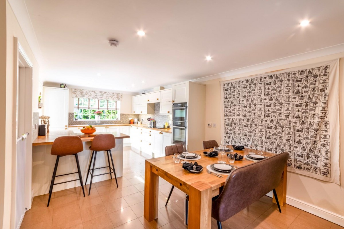 Hawthorn Croft, Misterton