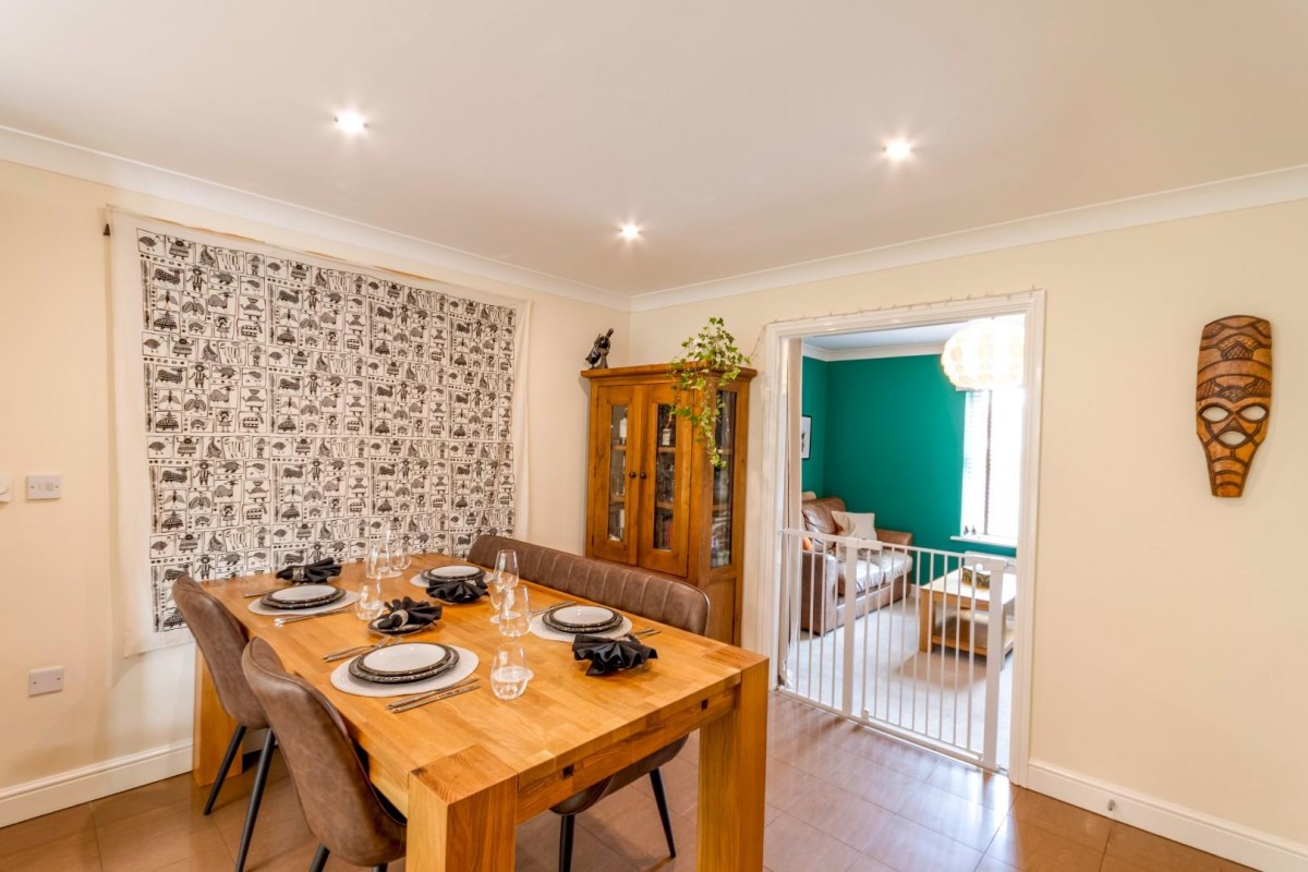 Hawthorn Croft, Misterton