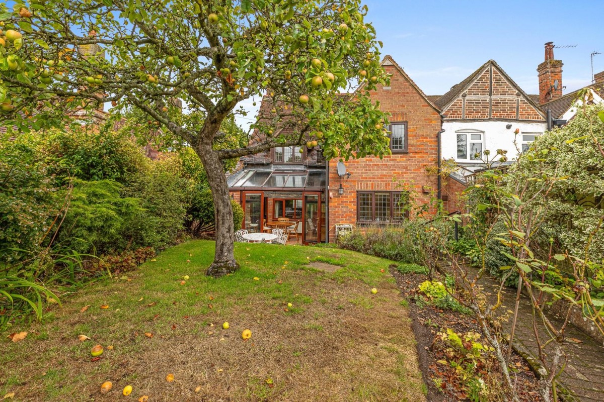 High Street, Amersham, Buckinghamshire, HP7 0DS