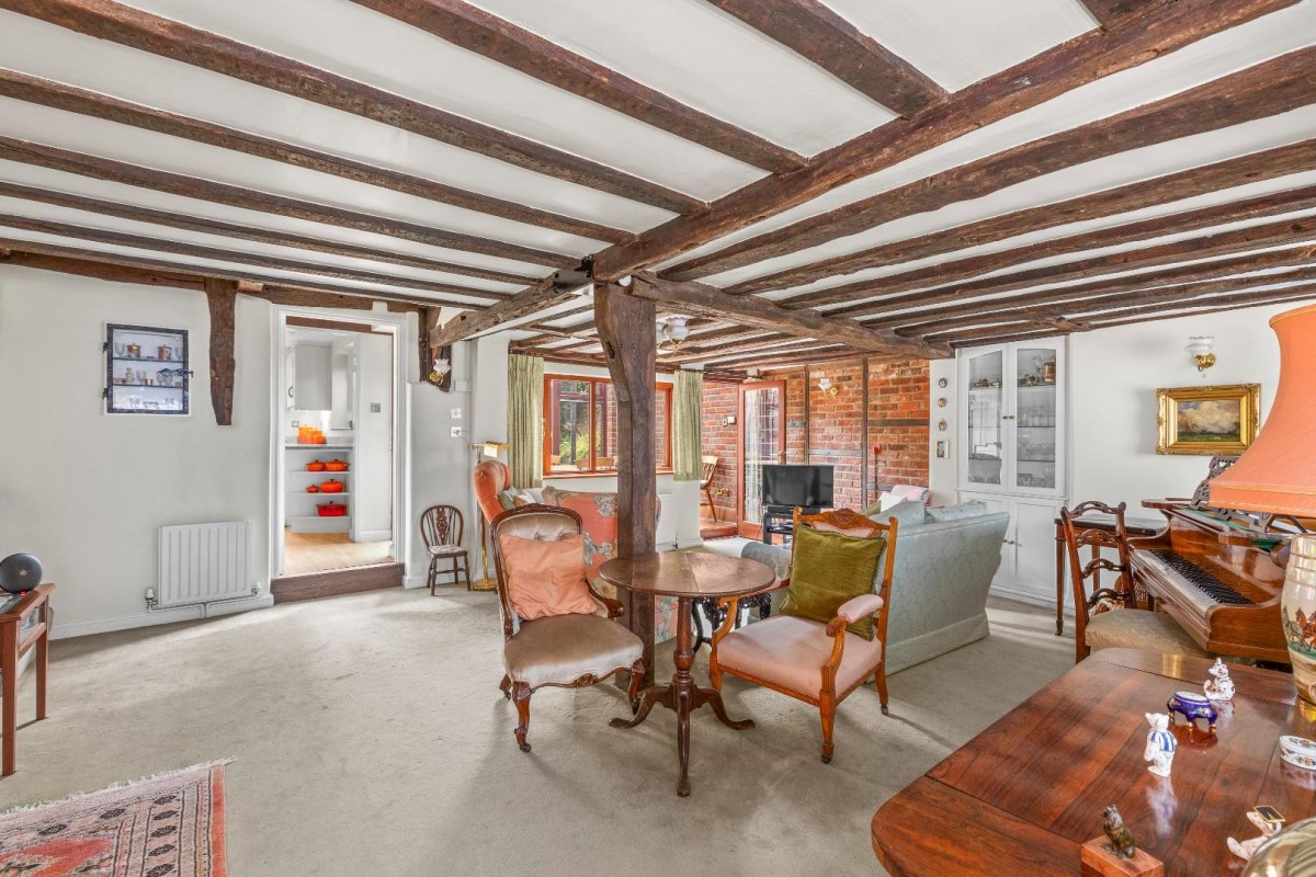 High Street, Amersham, Buckinghamshire, HP7 0DS