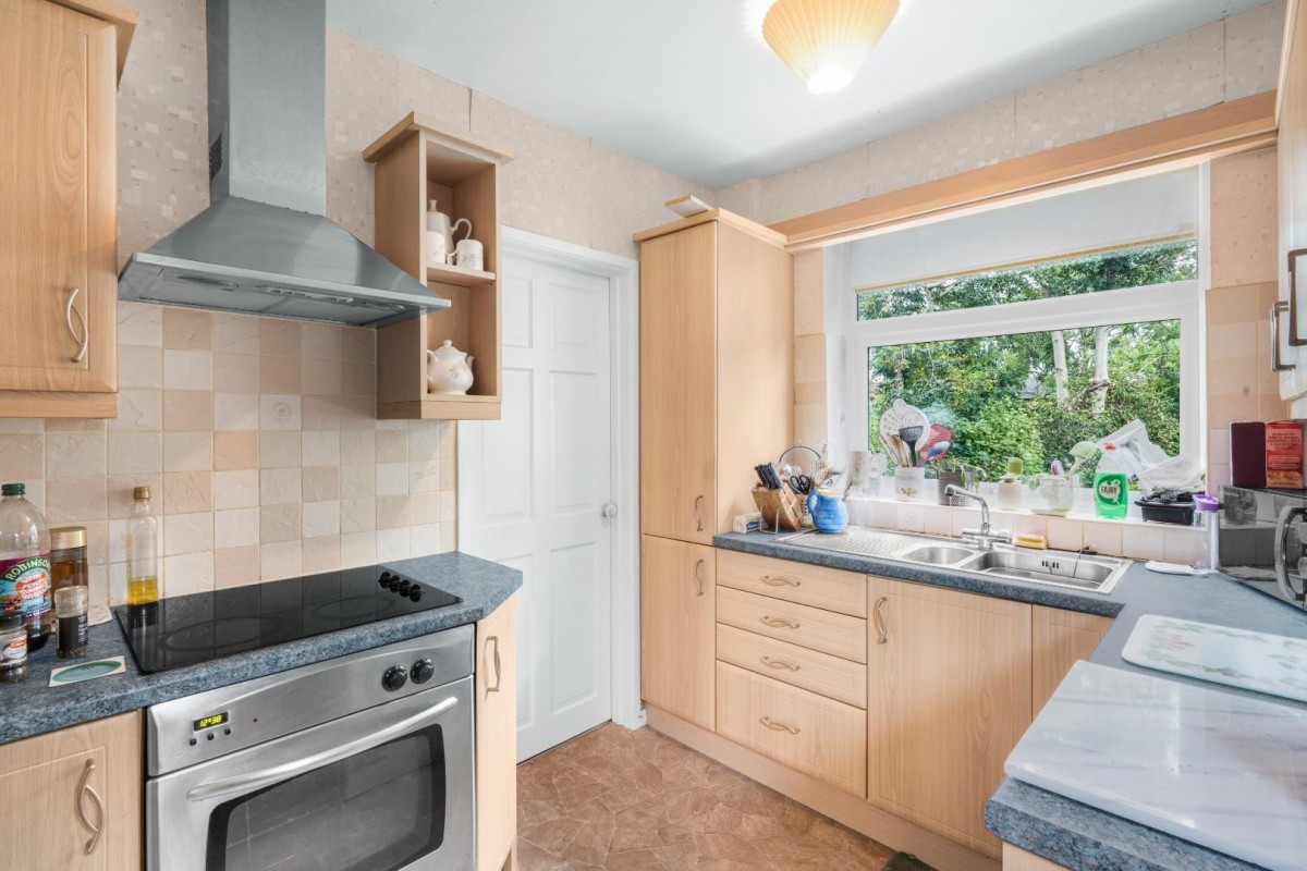 Larkhill Green, Roundhay