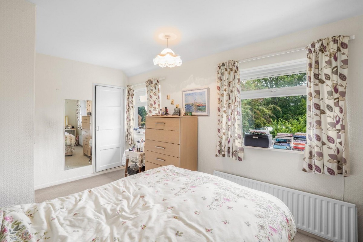 Larkhill Green, Roundhay