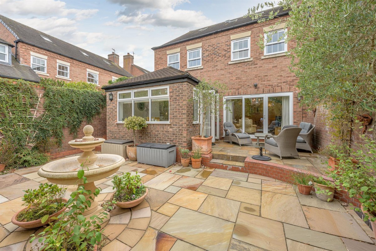 Rectory Road, Stourbridge, DY8 2HA