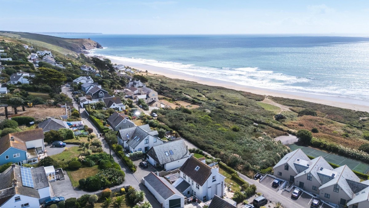 Chy An Dour Road, Praa Sands