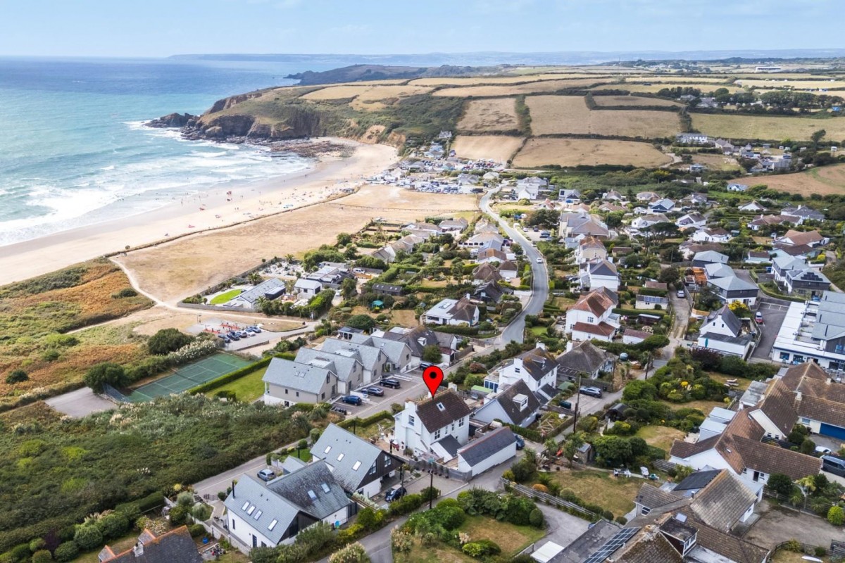 Chy An Dour Road, Praa Sands