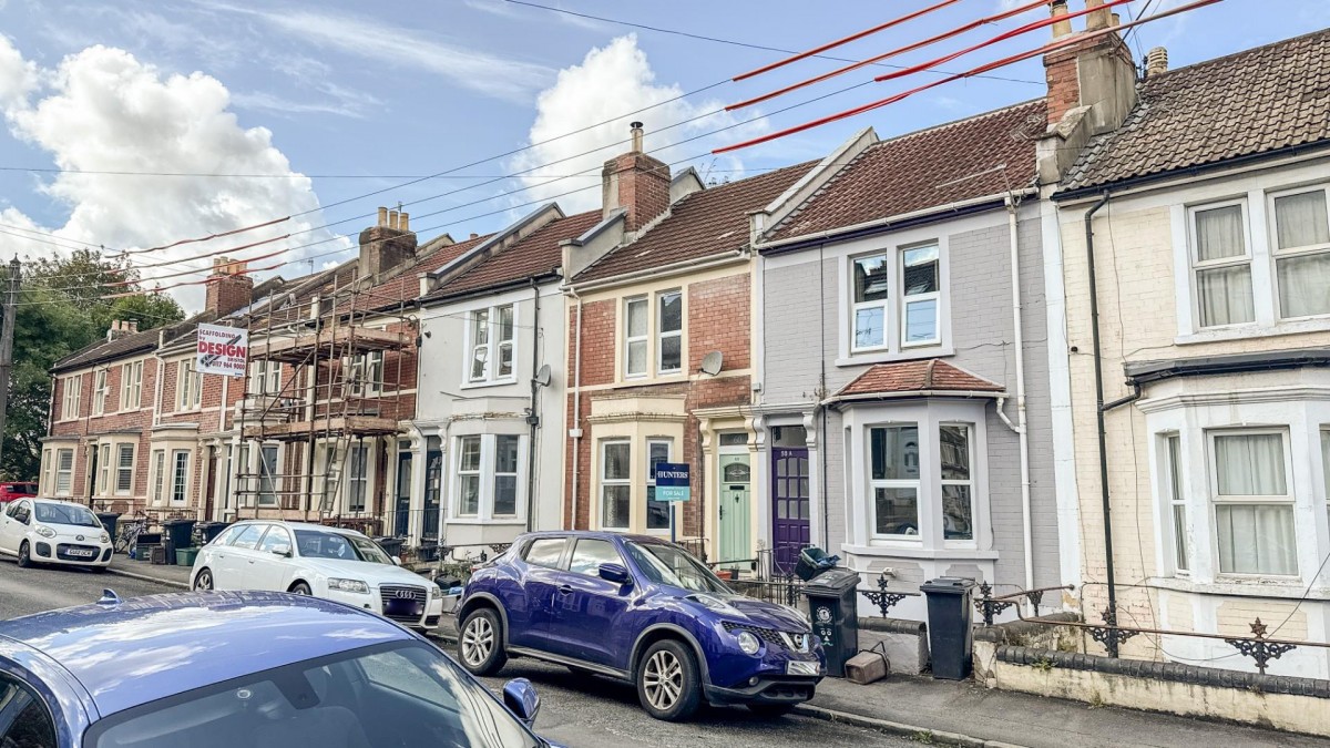 Cotswold Road, Windmill Hill, BS3 4NT