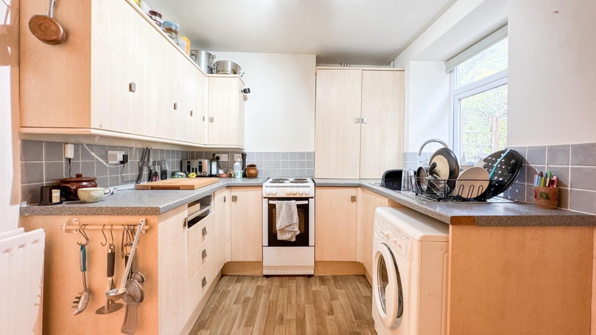 Cotswold Road, Windmill Hill, BS3 4NT