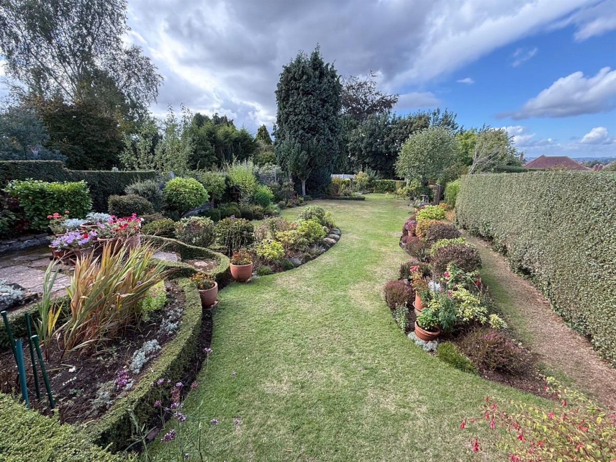 Beckman Road, Stourbridge, DY9 0TZ