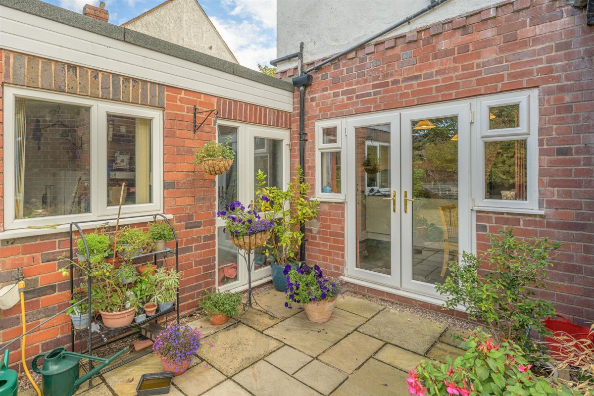 Ranworth, Ham Lane, Pedmore, Stourbridge, DY9 0UD