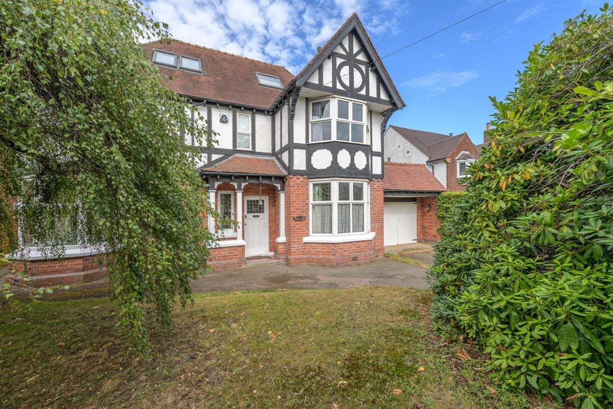 Ranworth, Ham Lane, Pedmore, Stourbridge, DY9 0UD