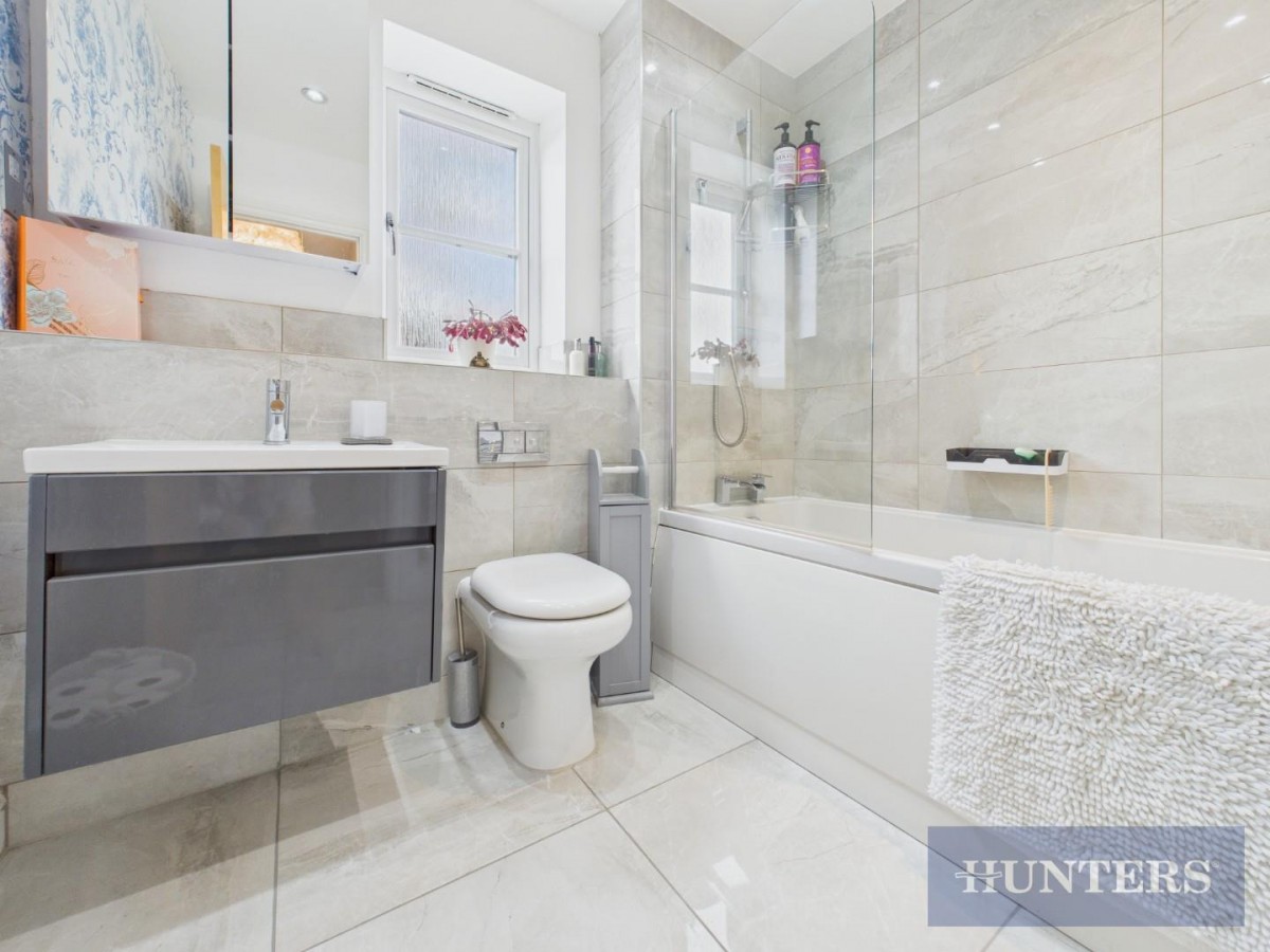 Ouzel Grove, Eastfield, Scarborough