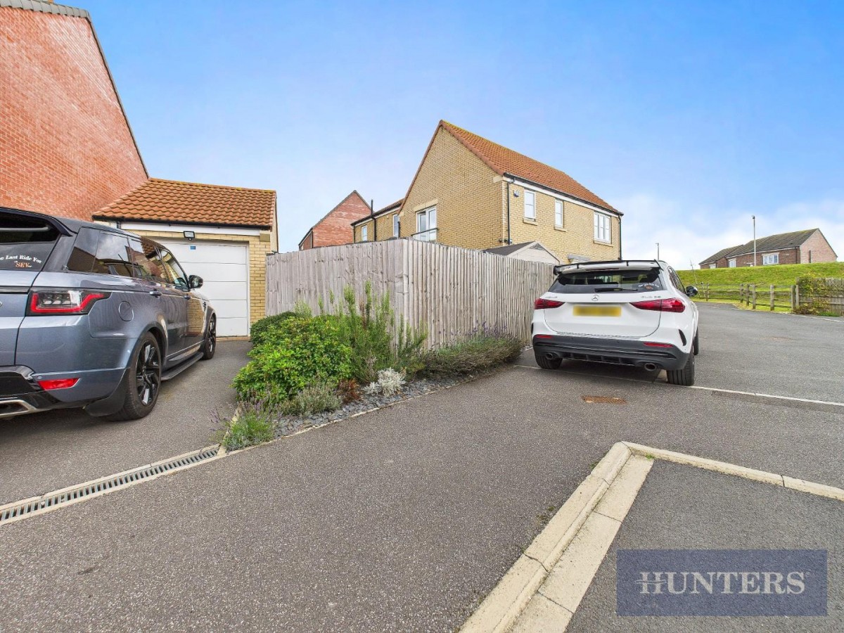 Ouzel Grove, Eastfield, Scarborough