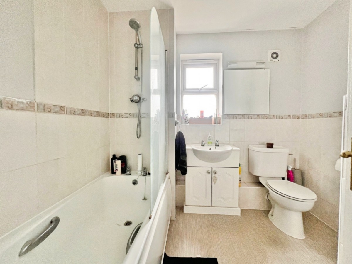 Forum Way, Kingsnorth