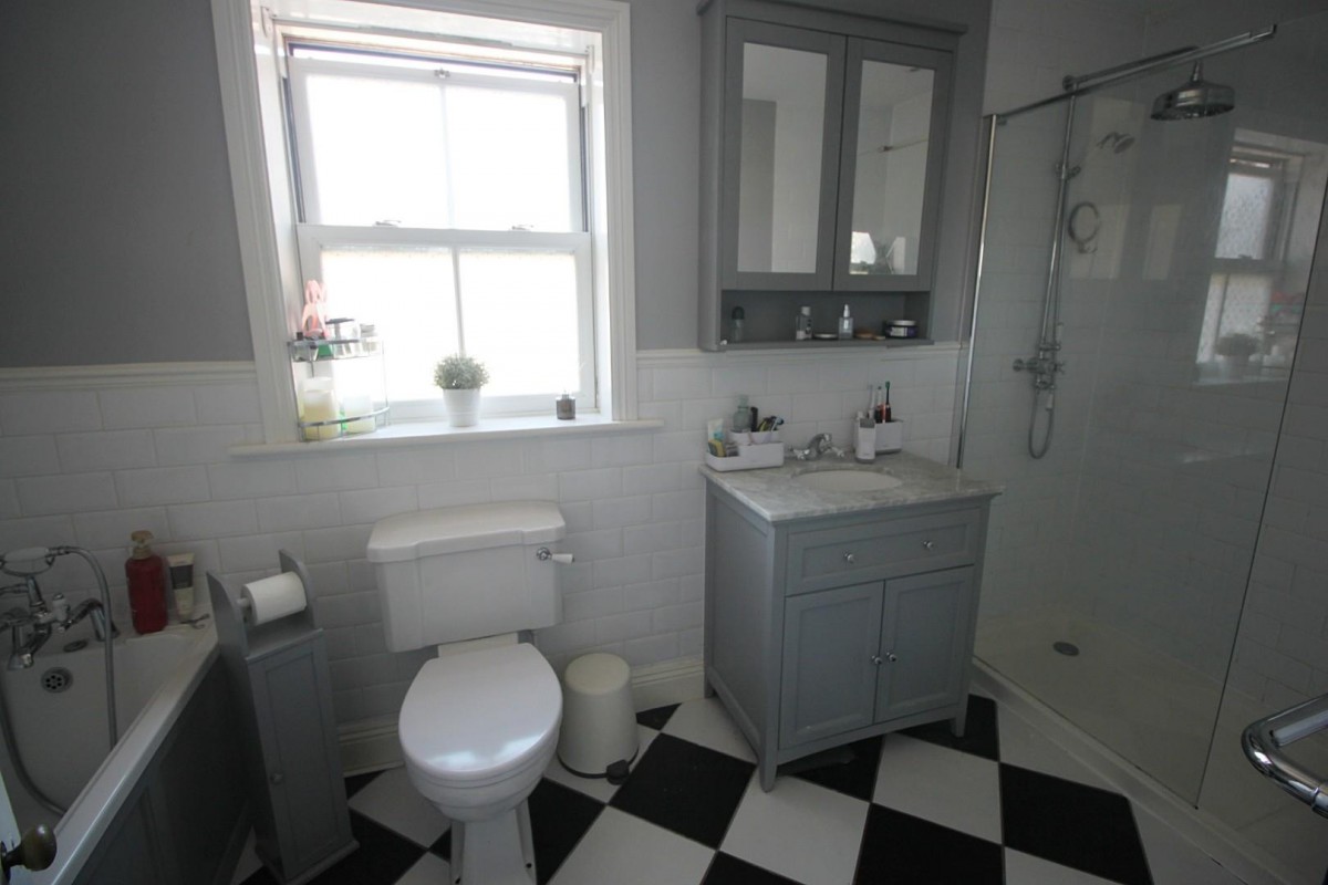 Station Road, Netley Abbey, Southampton