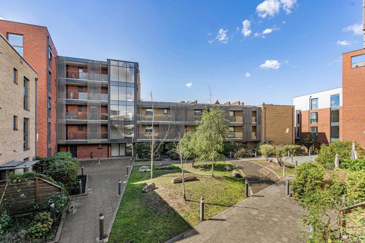 Southampton Way, London, SE5