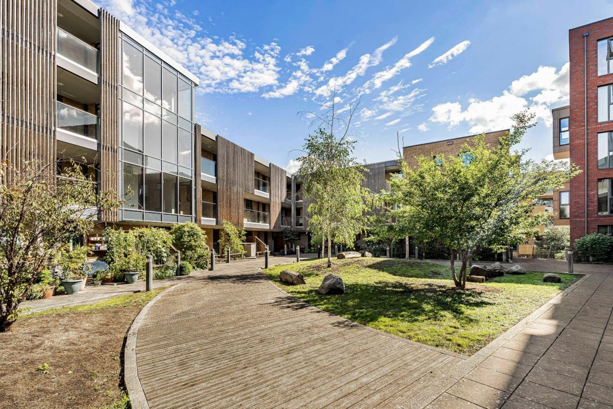 Southampton Way, London, SE5