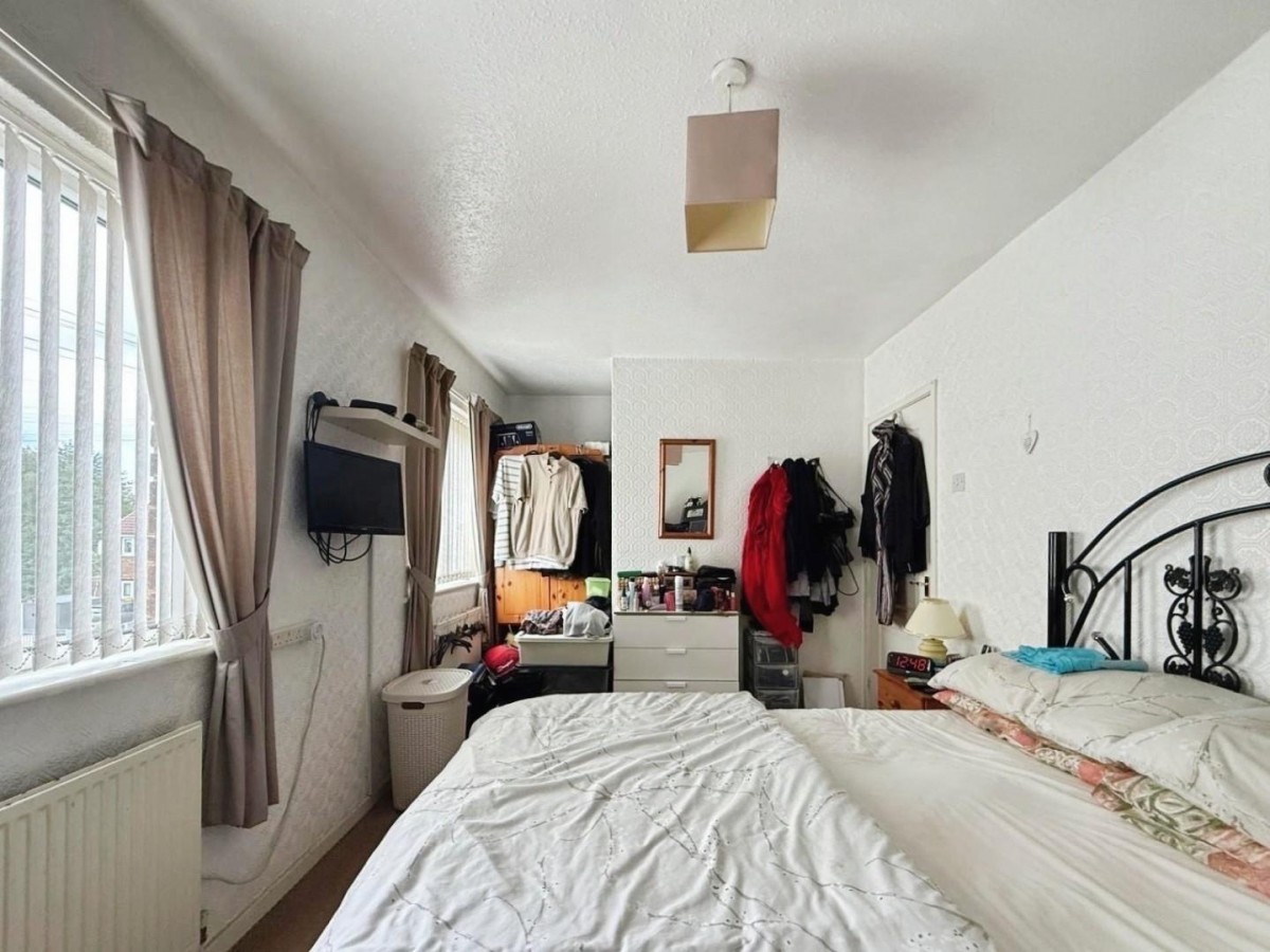 Westwell Grove, Leigh