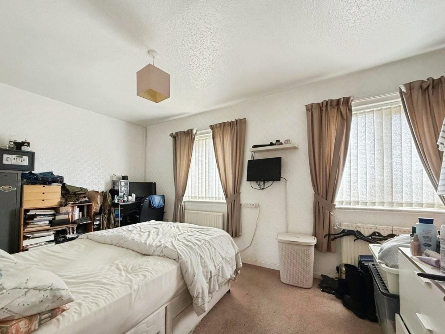 Westwell Grove, Leigh