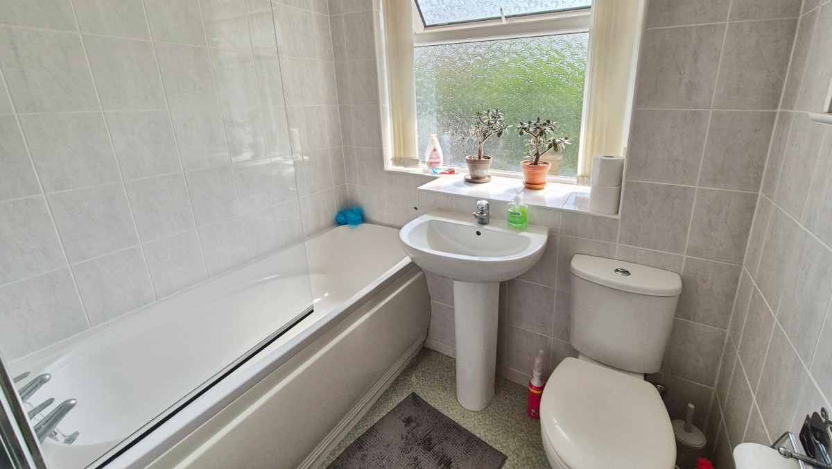 Lingfield Drive, Burntwood