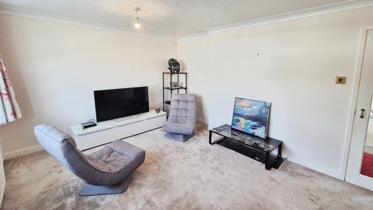 Lingfield Drive, Burntwood