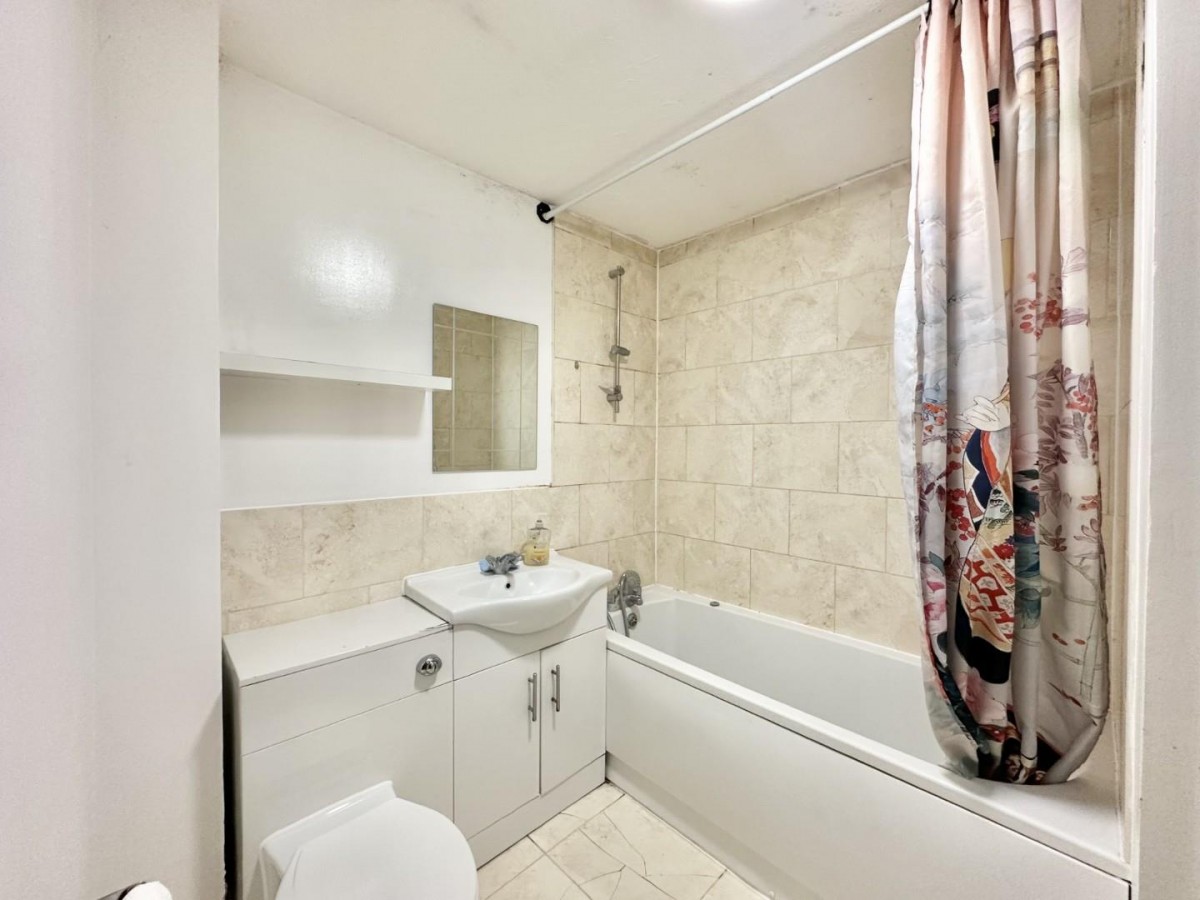 West Quay Drive, Hayes