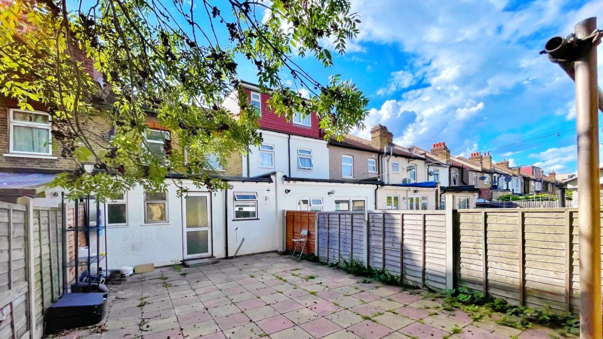 Betchworth Road, Ilford, IG3